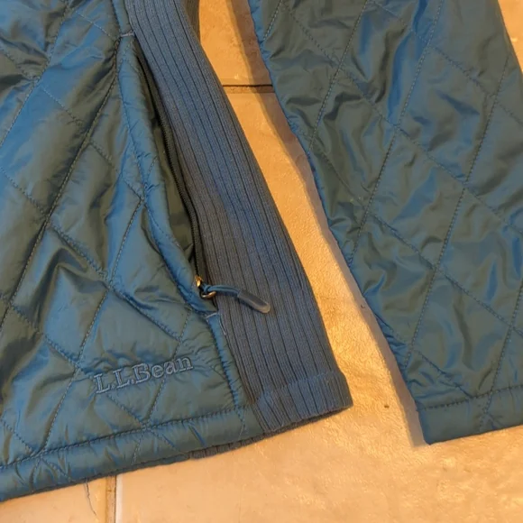 L.L.Bean xs women's quilted jacket with ribbed sides - Picture 3 of 3
